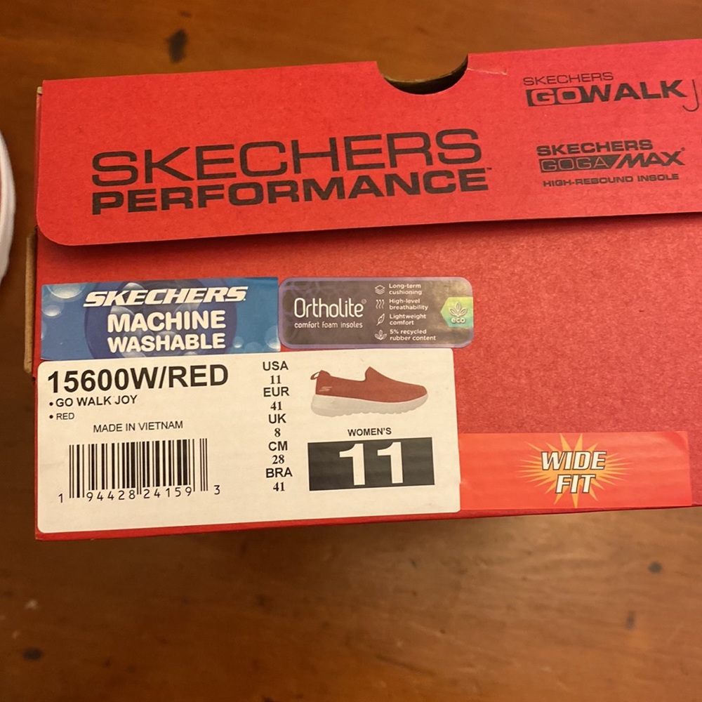 NWT Sketcher shoes - Picture 3 of 4